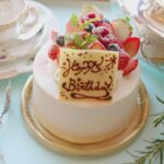 生クリーム苺のデコレーションケーキ